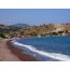 Plaże na północnym wybrzeżu Lesbos są piaszczyste - piasek jest gruby i ciemny, ale nie ma tu kamieni i niebezpieczeństwa nadepnięcia np. na jeżowca. 