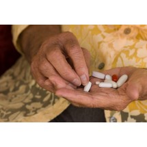 Przeciętny pacjent w podeszłym wieku wydaje na leki miesięcznie nawet 250-300 zł.  