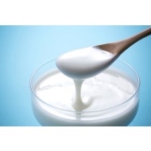Jogurt, kefir, serwatka - te produkty pomagają w utrzymaniu lub odbudowie prawidłowej flory bakteryjnej jelit