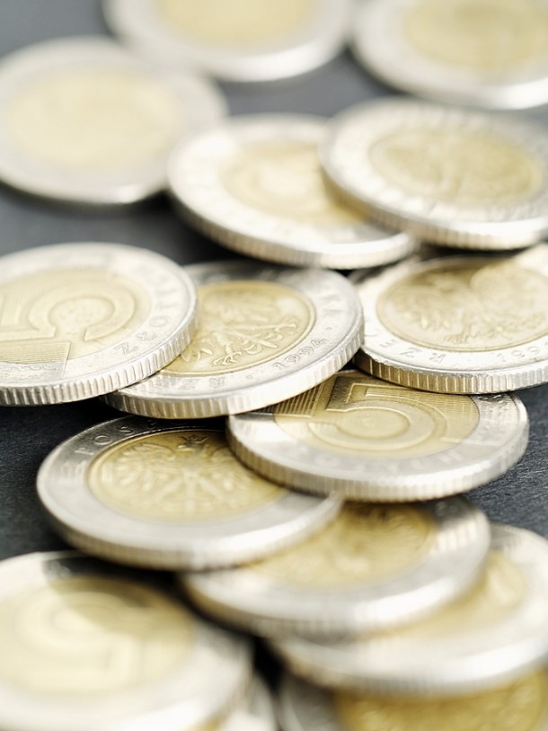 Zyskają emeryci, którzy do lutego 2012 roku z ZUS-u i KRUS-u dostawali nie więcej niż 1480 złotych  