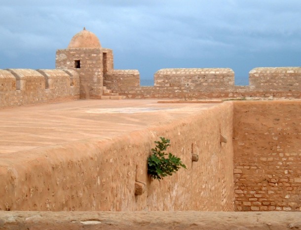 Al-Burdż al-Kabir - turecki fort z XVI wieku. Fragment fortyfikacji  