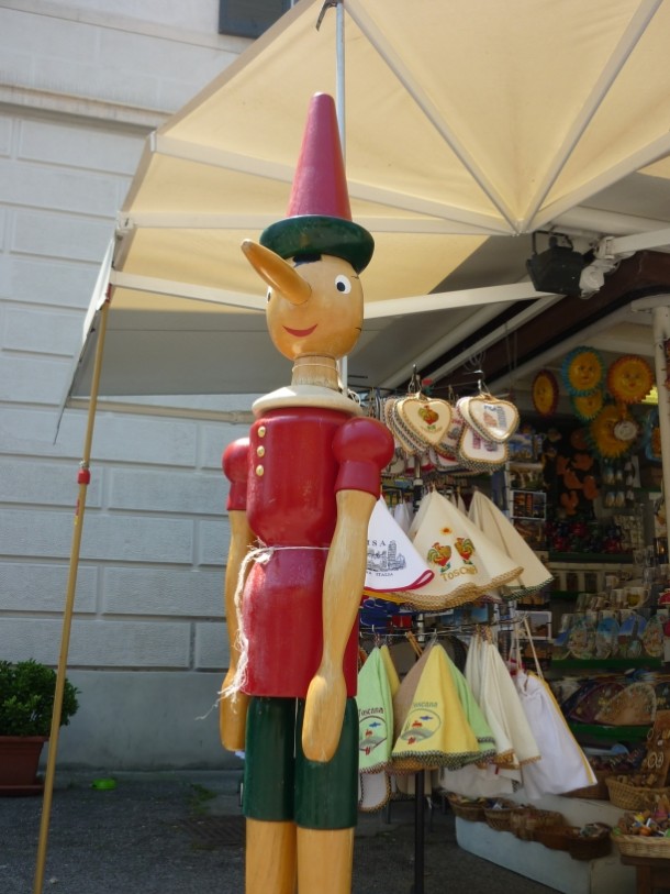 Pinokio, autor historii, Carlo Collodi, był mieszańcem pochodził z Toskanii.      