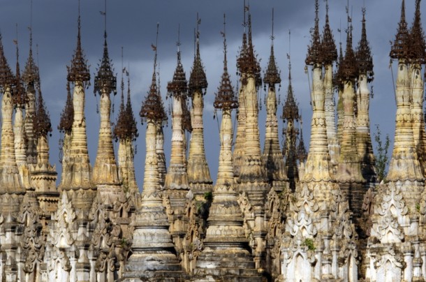 Świątynie w Bagan.                  