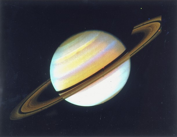 W październiku 2012 roku Saturn wszedł w znak Skorpiona, co oznacza, że w ciągu najbliższych 2,5 lat prawdzie w oczy spojrzeć będą musiały Skorpiony i Byki, a w trochę mniejszym stopniu także Lwy i Wodniki.     