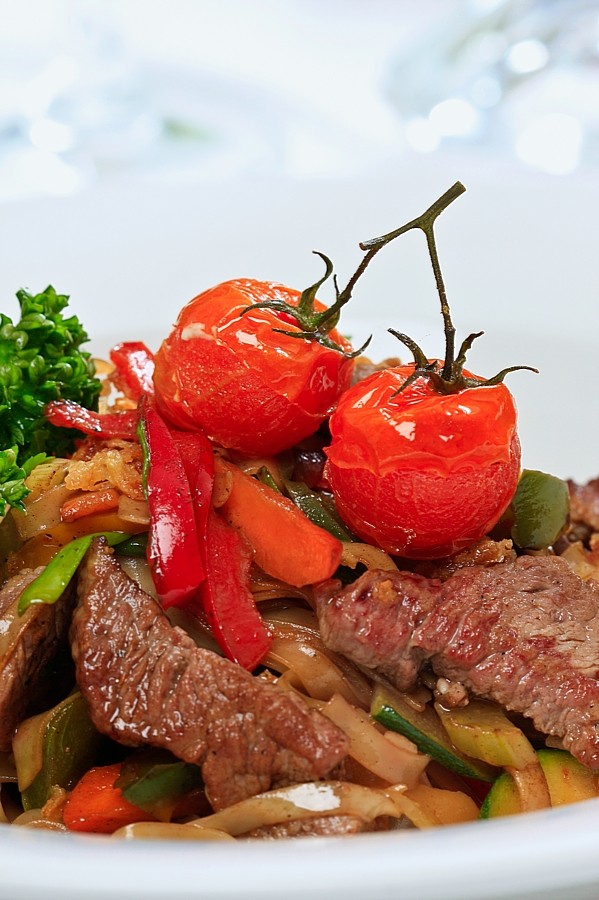 Dieta seniora zawiera na ogół za mało mięsa, które jest podstawowym źródłem żelaza. Szczególnie wołowina!    